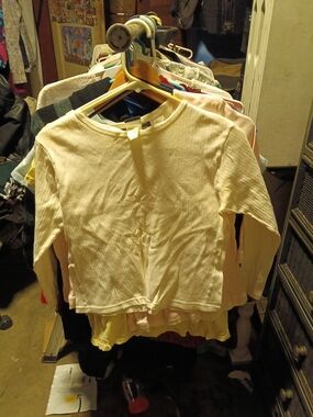 Girls' Long-Sleeve Ribbed Tee in Cream